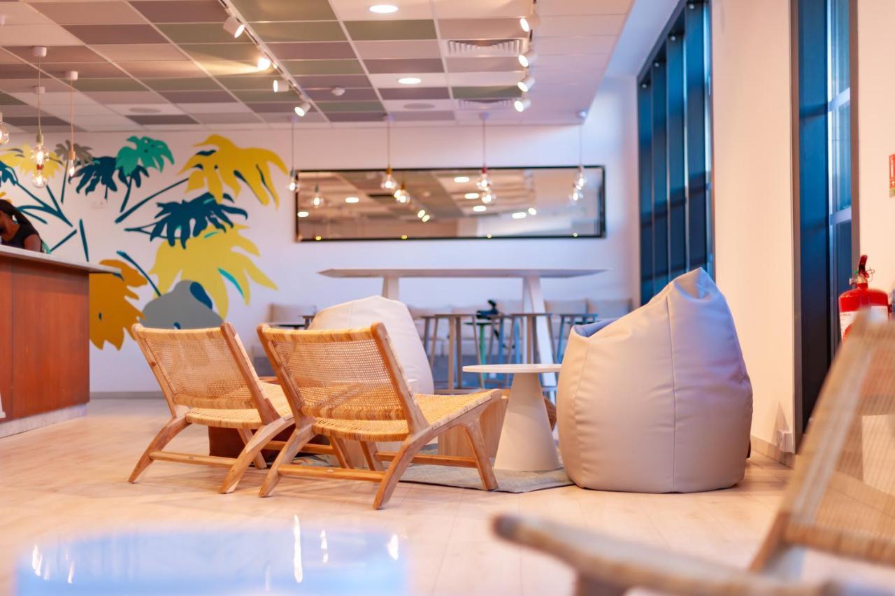 Hostel Le Hueb Toulon Eksteriør billede